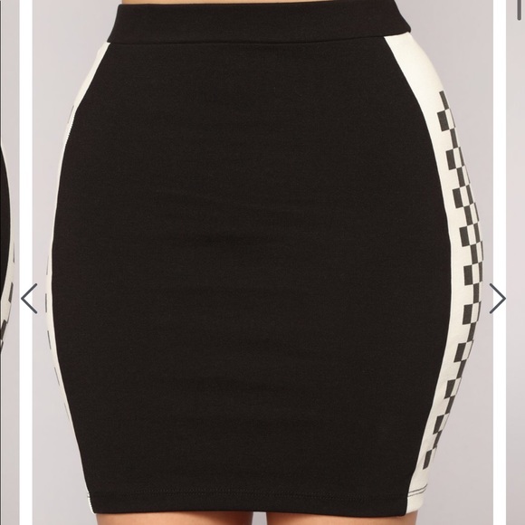 Brand new skirt - Picture 2 of 6